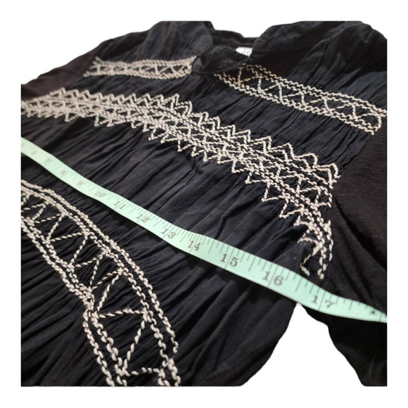 Ivy Jane Embroidered Babydoll Top size small - Picture 5 of 6